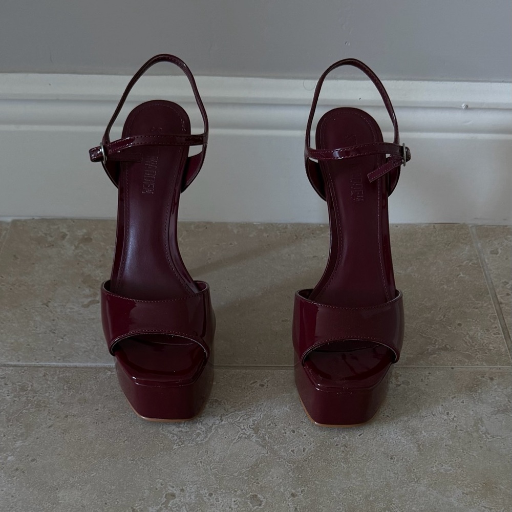 Elegant Burgundy Platform Sandals